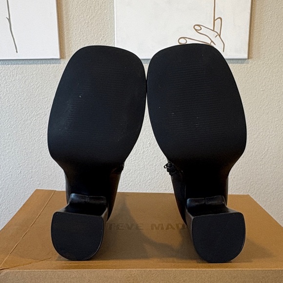 Steve Madden Black Leather Heeled Boots - Picture 6 of 6
